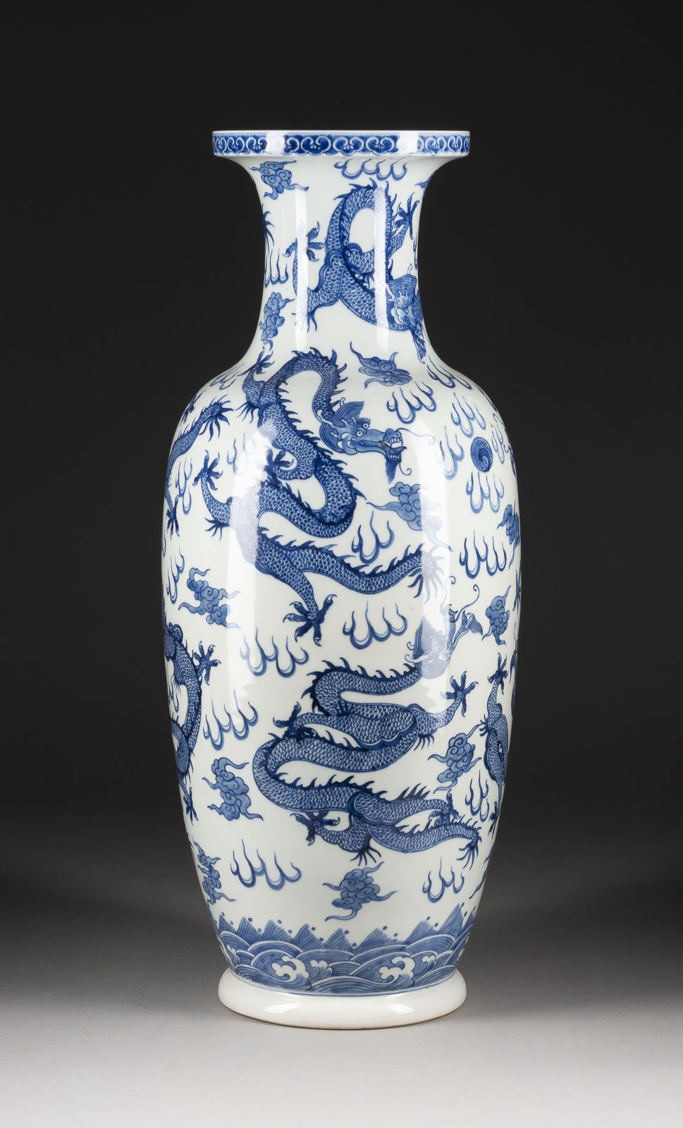 ASIATISCHE KUNST | EINE BLAU-WEISSE 
