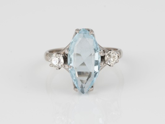 Bild AQUAMARIN-RING MIT DIAMANTEN