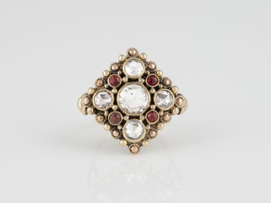 Bild DIAMANT-RING MIT GRANAT