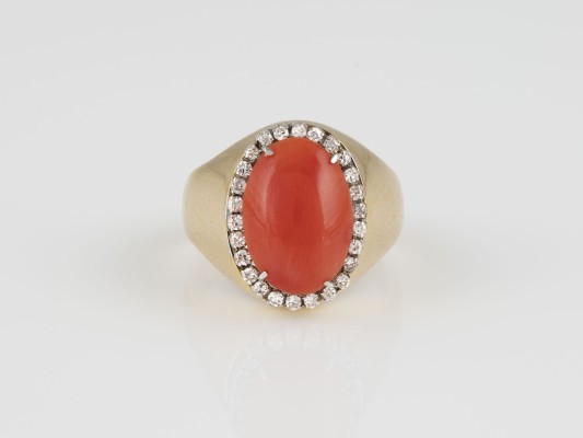 Bild KORALL-RING MIT DIAMANTEN