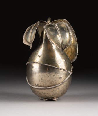 Auktion <br>SEHR SELTENE ZIERDOSE 'BIRNE' DER WIENER WERKSTÄTTEN, 1923