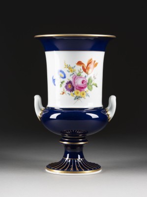 Bild GROSSE KRATERVASE MIT BLUMENMALEREI