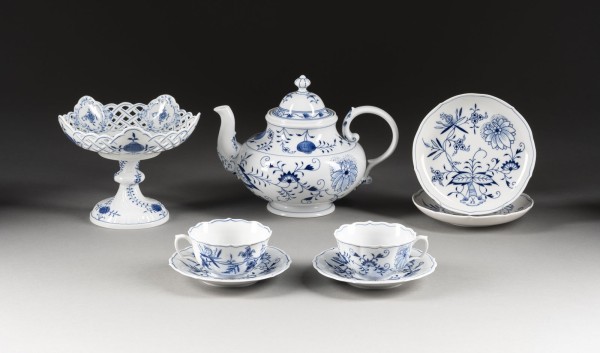 Picture ACHTTEILIGES TEESERVICE 'ZWIEBELMUSTER'
