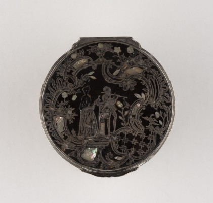 Auction <br>TABATIÈRE