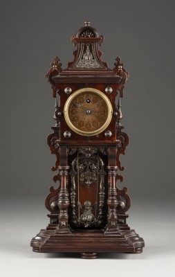 Auction <br>KAMINUHR 'DER SCHAUKLER'