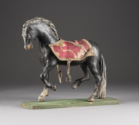 Auction <br>FIGUR EINES PFERDES