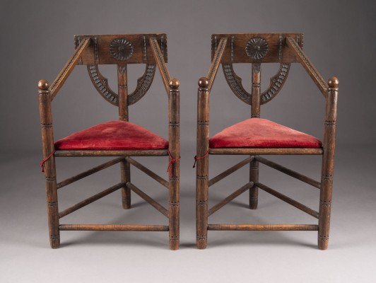 Auction <br>PAAR DREIPFOSTEN-STÜHLE