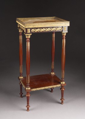 Bild NAPOLEON III.-ZIERTISCH MIT RECHTECKIGER MARMORPLATTE