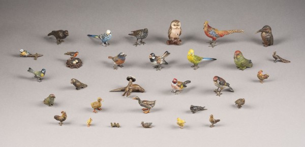 Picture KONVOLUT VON 30 VOGELFIGUREN