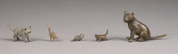 Picture KONVOLUT VON FÜNF KATZENFIGUREN