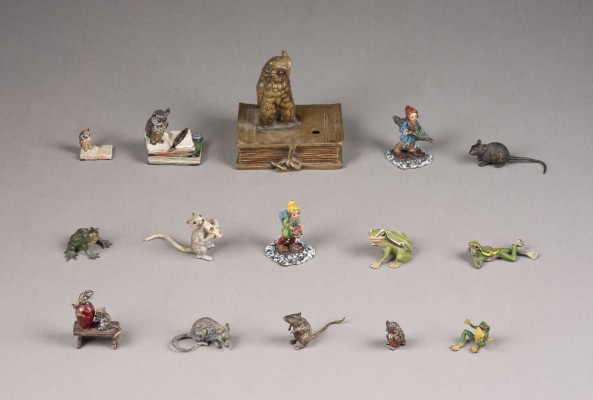 Picture KONVOLUT VON 15 FIGUREN