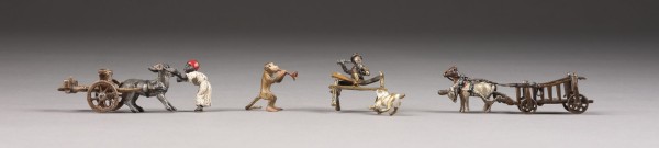 Picture KONVOLUT VON 4 FIGUREN