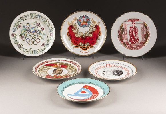 Picture SECHS TELLER MIT SOWJETISCHEN MOTIVEN