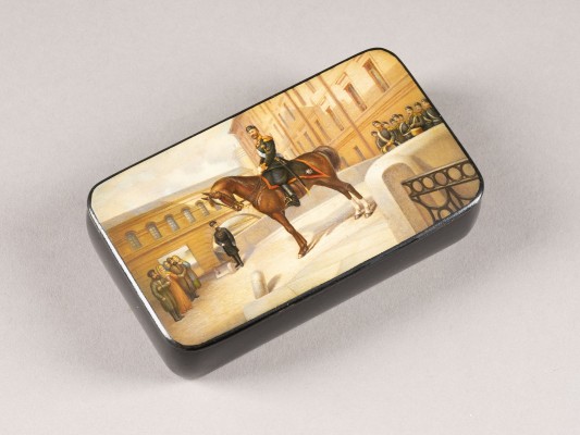 Auction <br>A PAPIER-MACHÉ AND LACQUER BOX WITH ALEXANDER III ON HORSEBACK