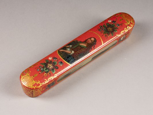 Auction <br>A RARE LACQUERED PAPIER-MÂCHÉ PENCASE (QALAMDAN)