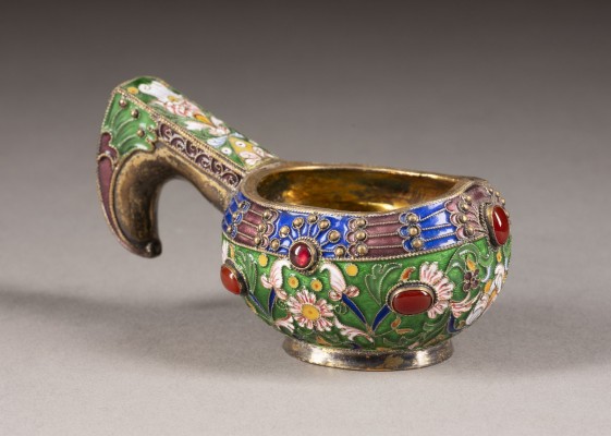 Auktion <br>CLOISONNÉ-EMAIL-KOWSCH