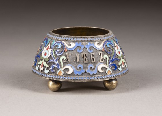Auktion <br>GROSSE CLOISONNÉ-EMAIL-SALZSCHALE