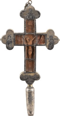 Auction <br>A FINE CARVED WOOD AND SILVER-GILT AND NIELLO CROSS