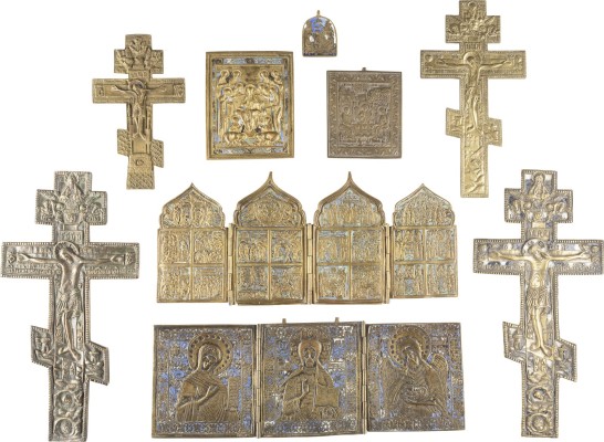 Bild NEUN BRONZE-IKONEN: KREUZIGUNG CHRISTI, DEESIS UND ALTTESTAMENTLICHE DREIFALTIGKEIT
