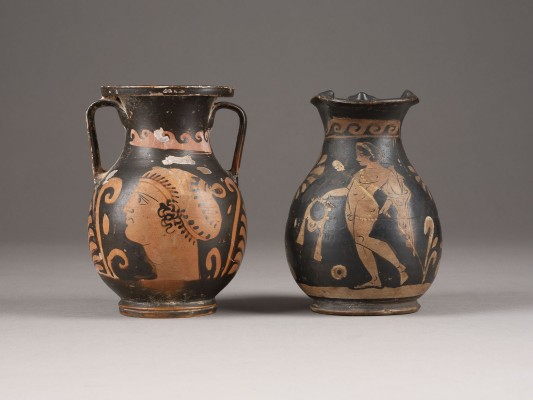 Auction <br>AMPHORA UND KRUG