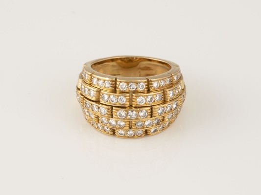 Auction <br>Ring