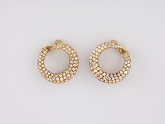 Auction <br>PAAR OHRCSTECKER 'CARTIER'