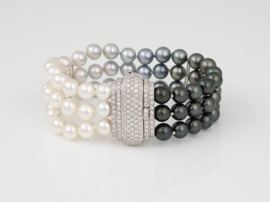 Auction <br>PERLENARMBAND 'WEMPE'