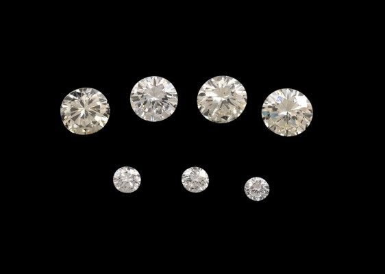 Bild KONVOLUT UNGEFASSTE DIAMANTEN