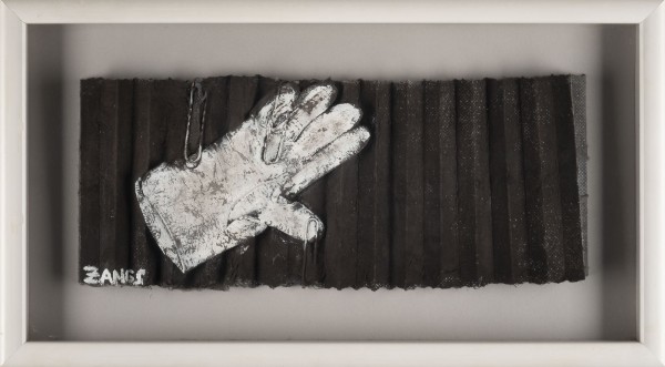 Picture OHNE TITEL (HANDSCHUH)