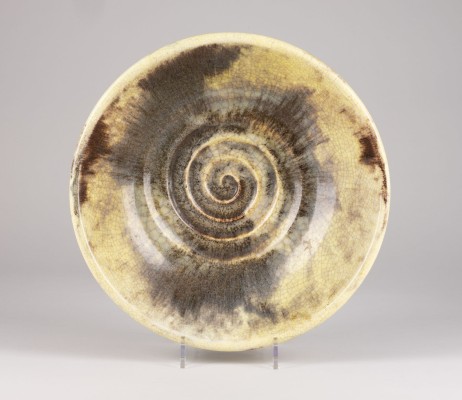 Auction <br>HOHE SCHALE MIT RILLENDEKOR