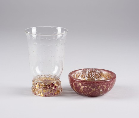 Auktion <br>SCHALE 'PORPORA' UND BECHER 'A LENTI'