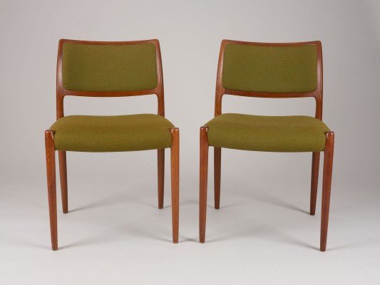 Auktion <br>PAAR STÜHLE MODELL '80'