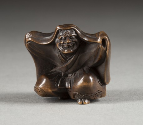 Bild EIN FEINES HOLZGESCHNITZTES NETSUKE EINES NOH-TÄNZERS