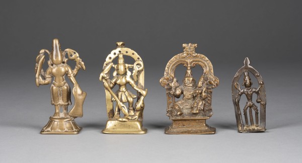 Picture VIER KLEINE FIGUREN HINDUISTISCHER GOTTHEITEN AUS BRONZE