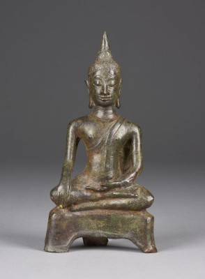 Picture EINE SITZENDE FIGUR VON BUDDHA AUS BRONZE