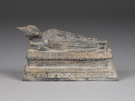 Picture EINE LIEGENDE FIGUR VON BUDDHA AUS BRONZE