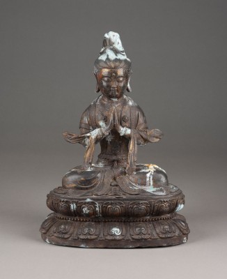 Bild EINE SITZENDE FIGUR EINES BODHISATTVA