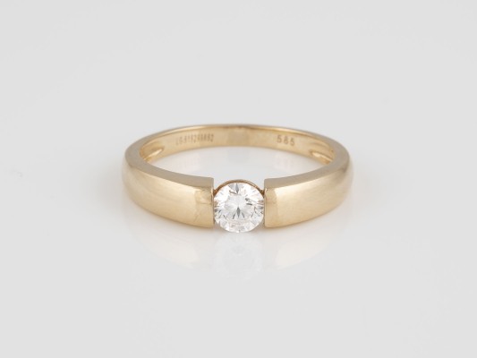 Auction 137<br>RING