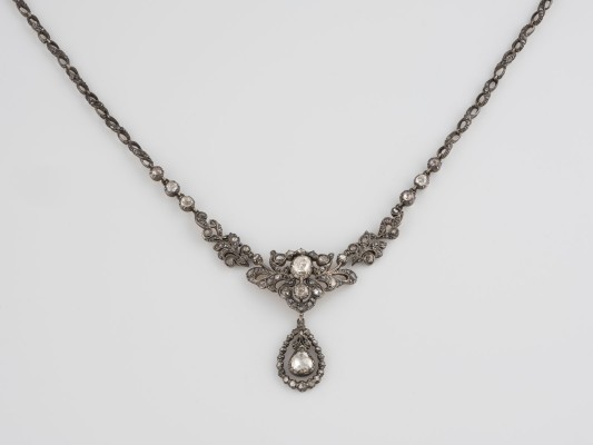 Auktion 137<br>COLLIER