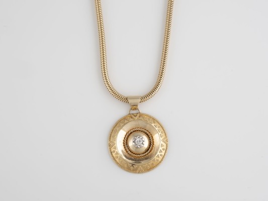 Auction 137<br>ANHÄNGER MT KETTE