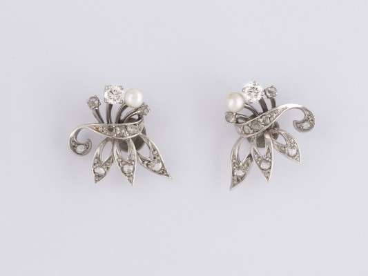 Auction 137<br>PAAR OHRSTECKER