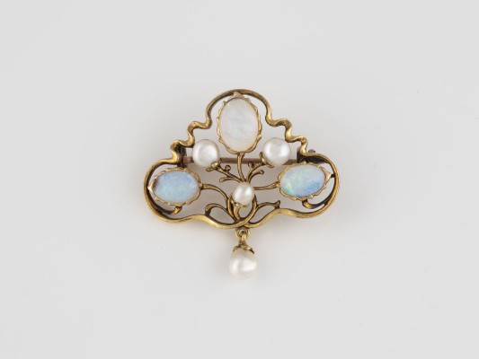 Auction 137<br>BROSCHE