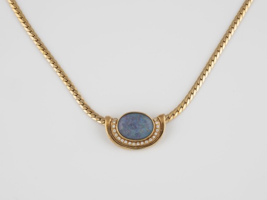 Auction 137<br>ANHÄNGER MIT KETTE