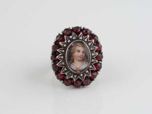 Auction 137<br>RING