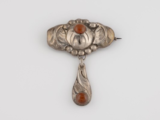 Auktion 137<br>JUGENDSTIL-BROSCHE