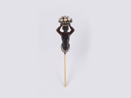 Auction 137<br>HISTORISCHE REVERS-NADEL