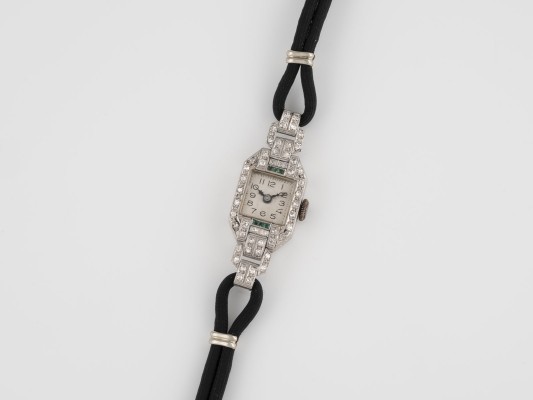 Auction 137<br>ARMBANDUHR