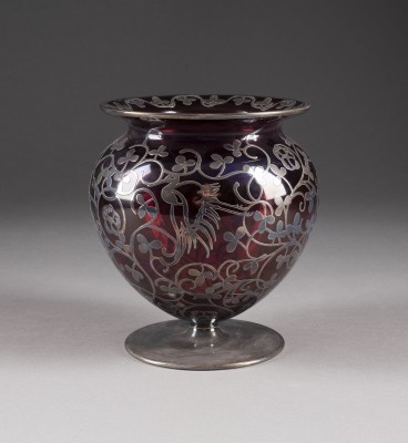 Auction 137<br>VASE MIT SILBERAUFLAGE