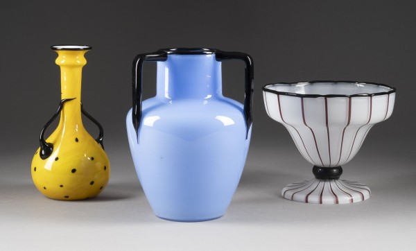 Auction 137<br>SCHALE UND ZWEI VASEN