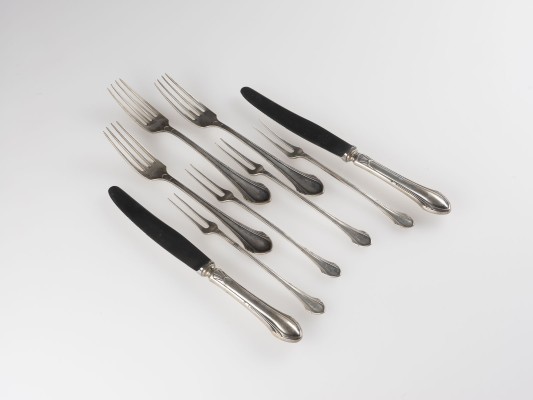 Auktion 137<br>NEUN BESTECKTEILE 'MODELL 152'